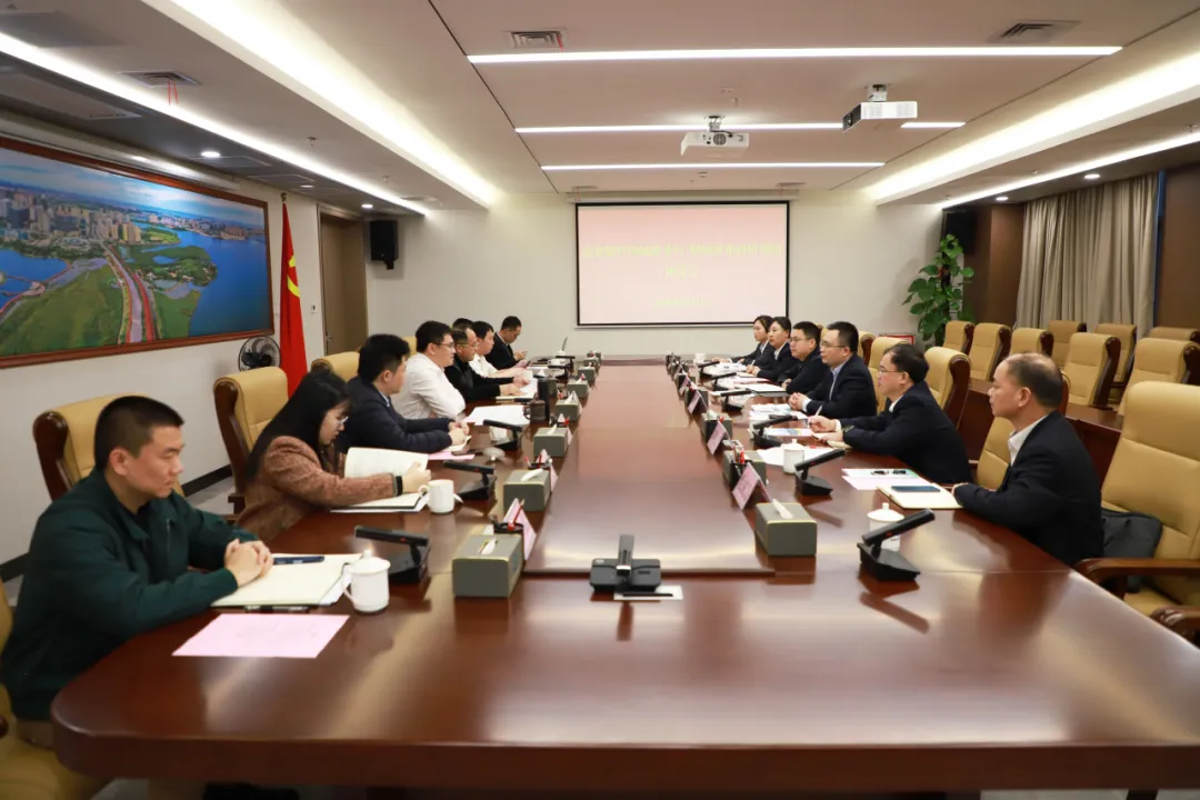 市投资集团与中国农业银行防城港分行座谈交流